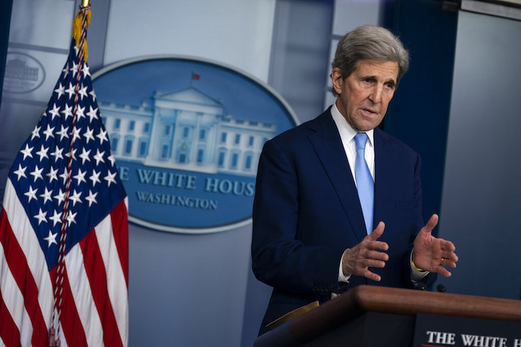 John Kerry,Gina McCarthy