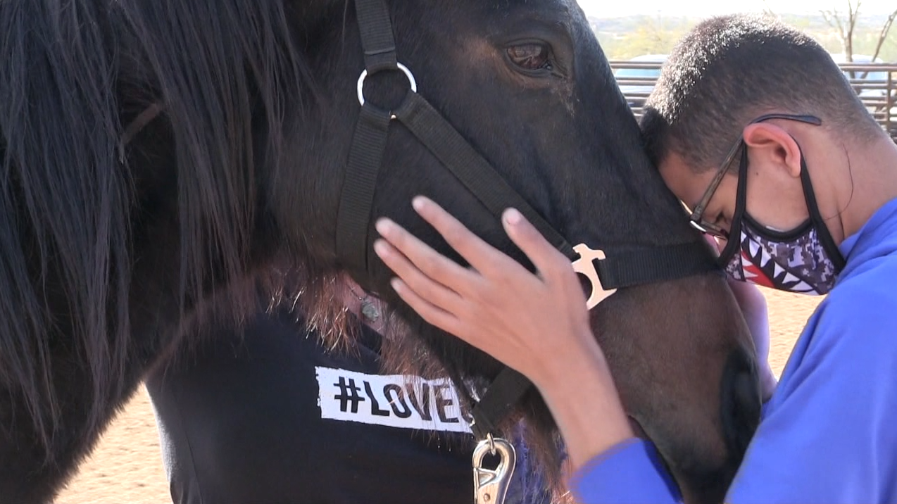 valley foster kids take part in special event, photoshoot.PNG