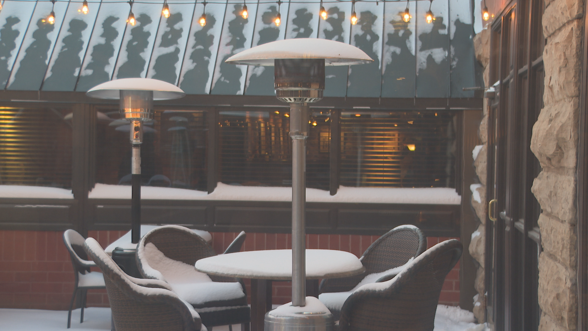 Restaurants face a cold Valentine's Day