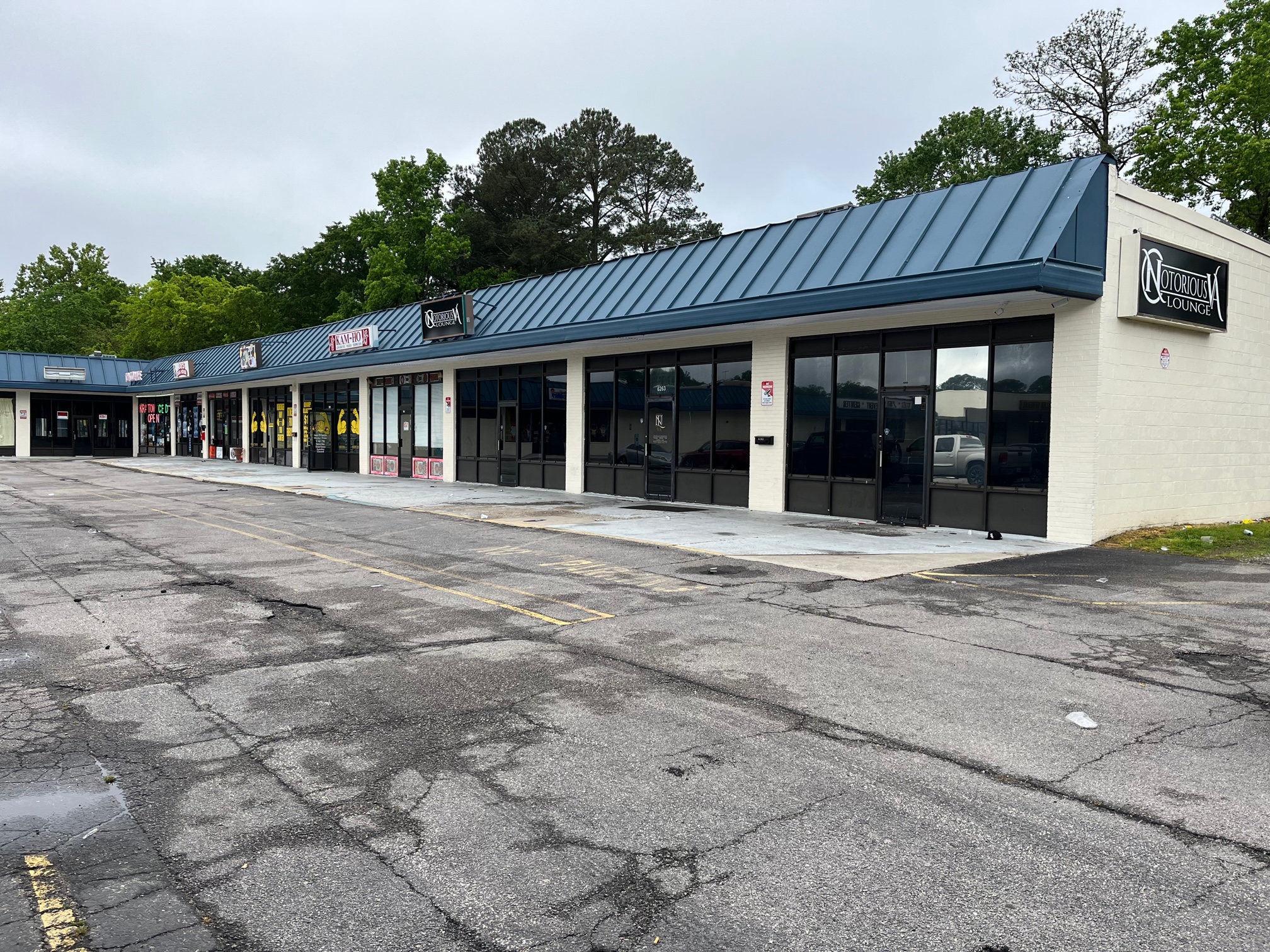 5 shot in altercation inside Portsmouth lounge: Police