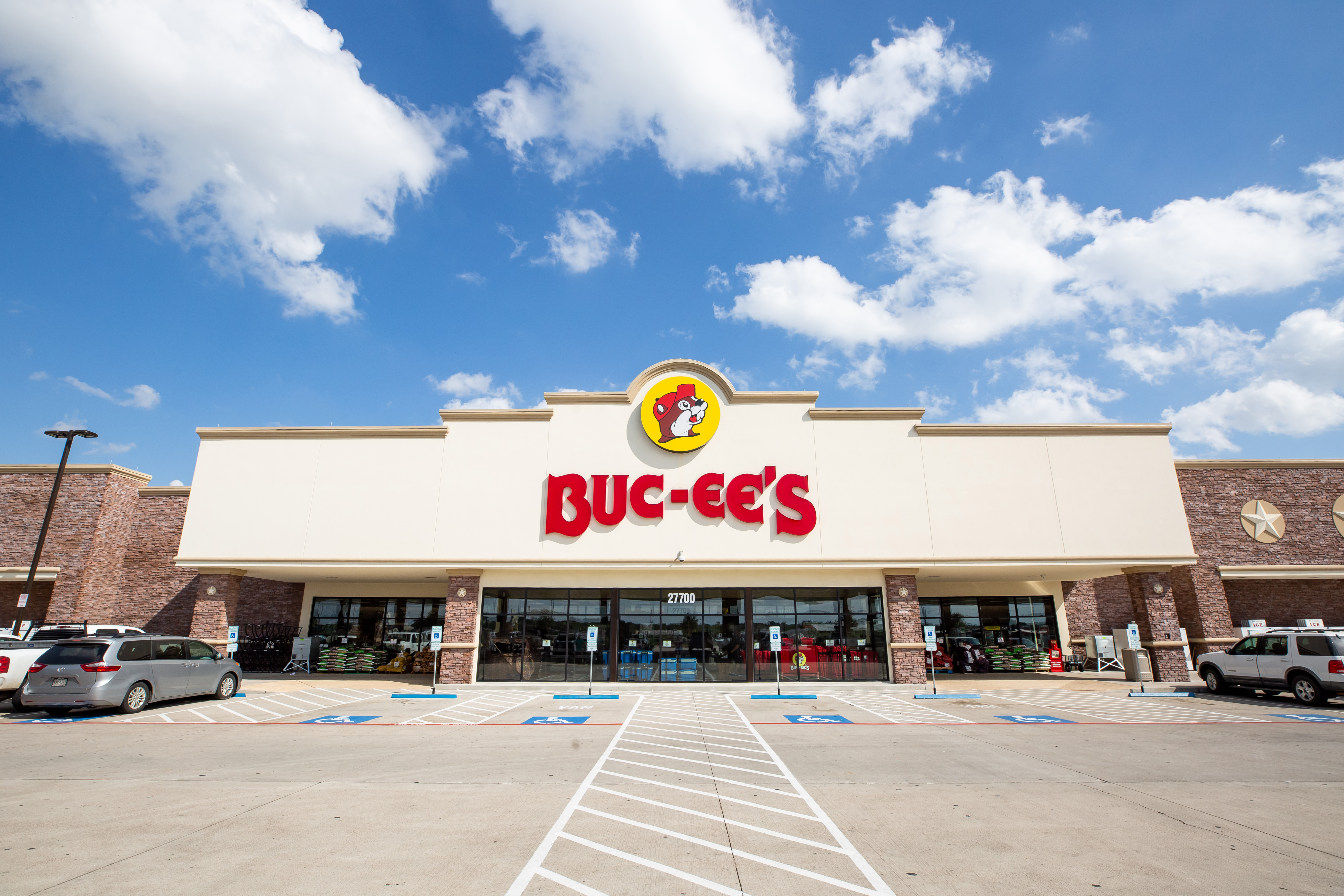 Buc-ee’s Store Front.jpg