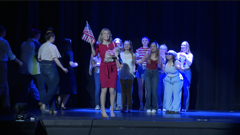 Bluebards Theatre Troupe Presents Legally Blonde 