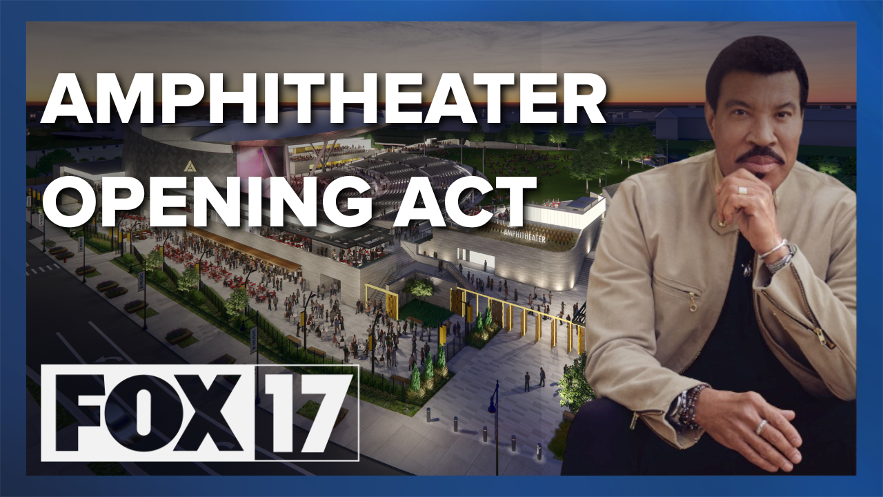 LIONEL RICHIE AT AMPHITHEATER.png