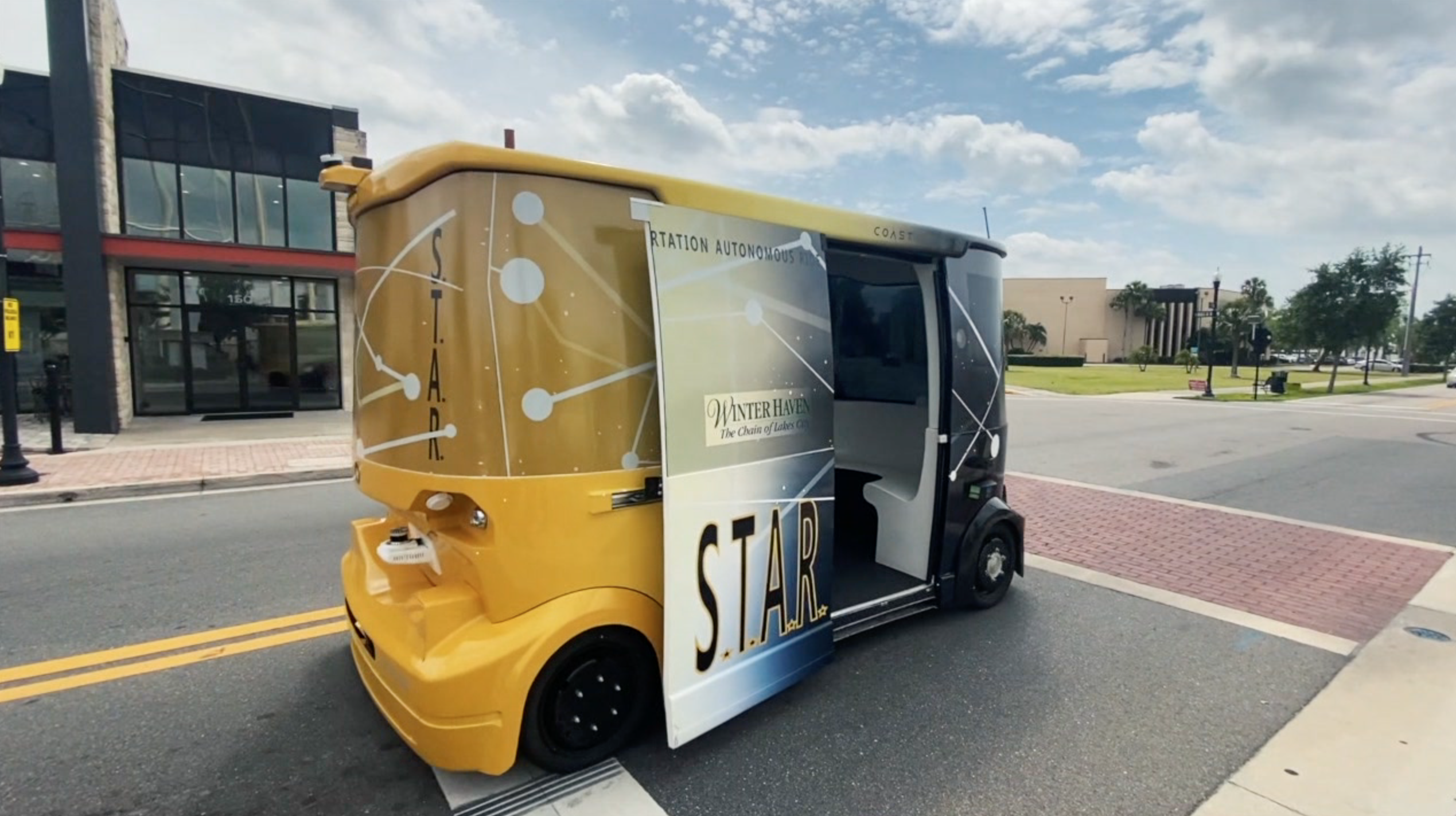 Self-driving shuttle