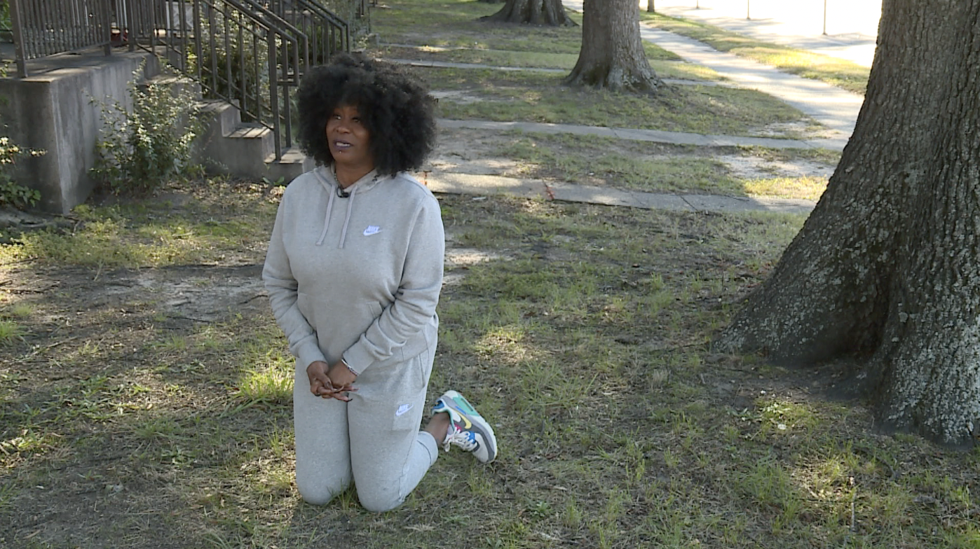 Richmond woman kneels, begs community to 'stop killing' after losing two family members to gun violence