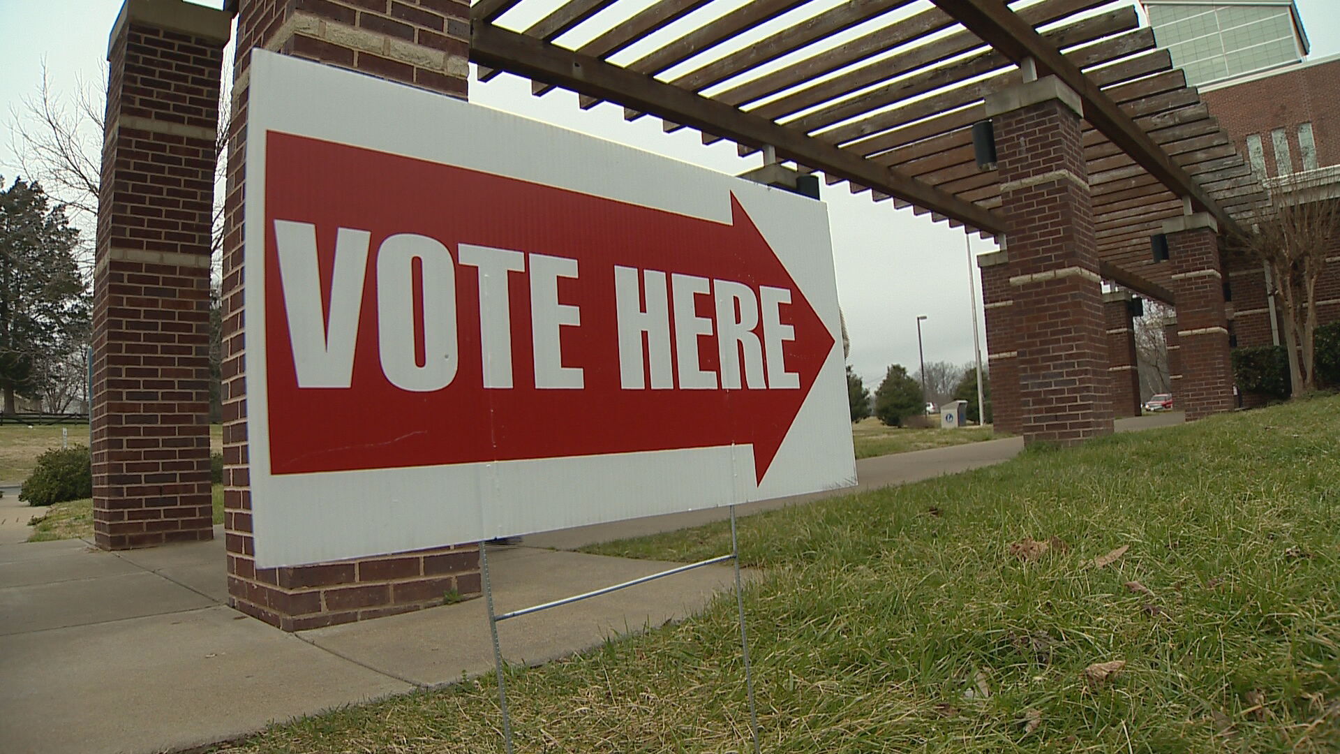vote here nashville sign