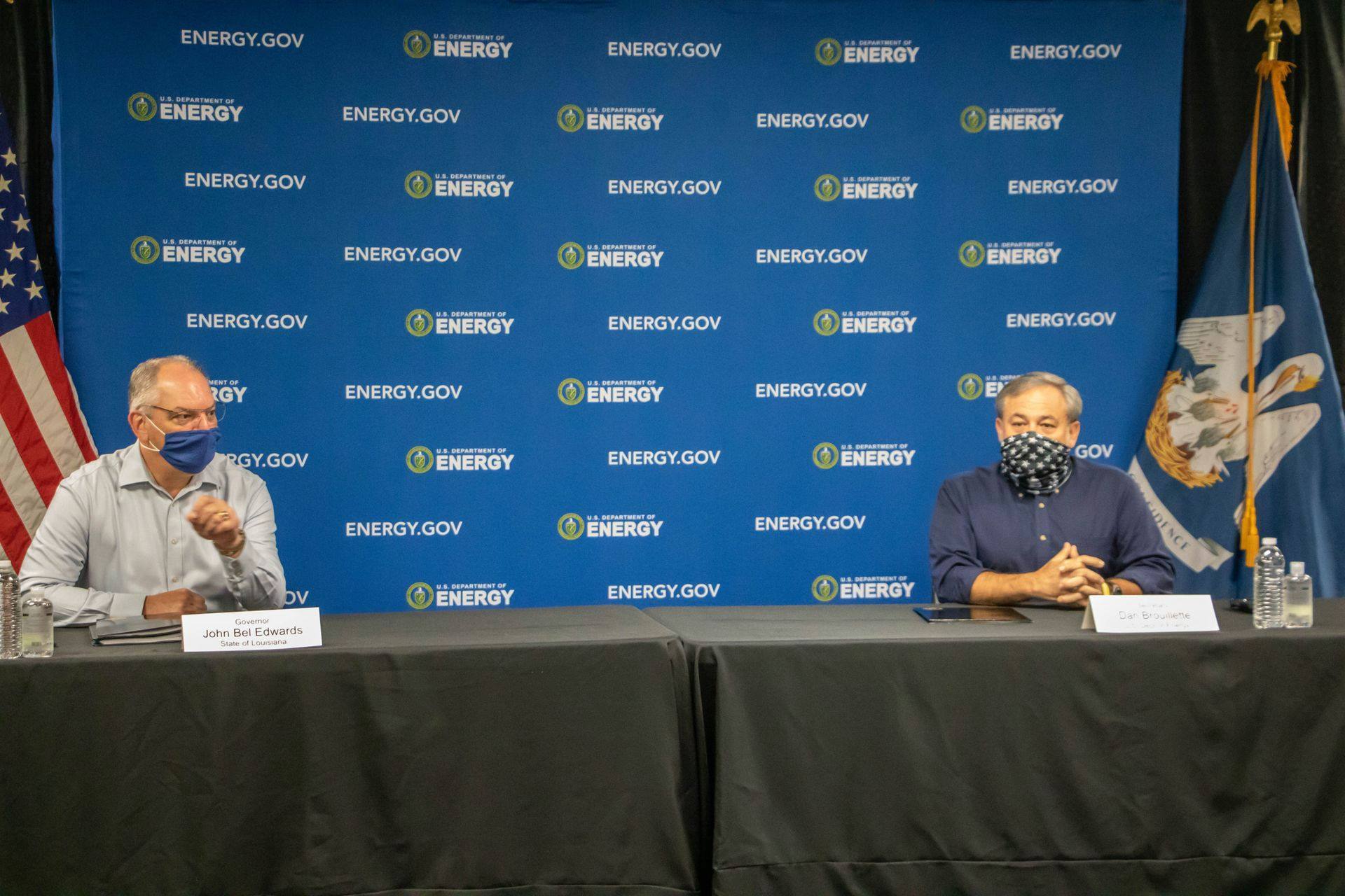 Edwards and Energy Secretary.jpg