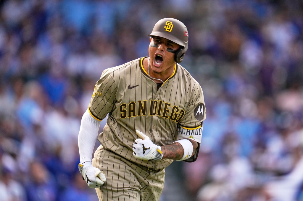 manny machado homerun cubs wild card