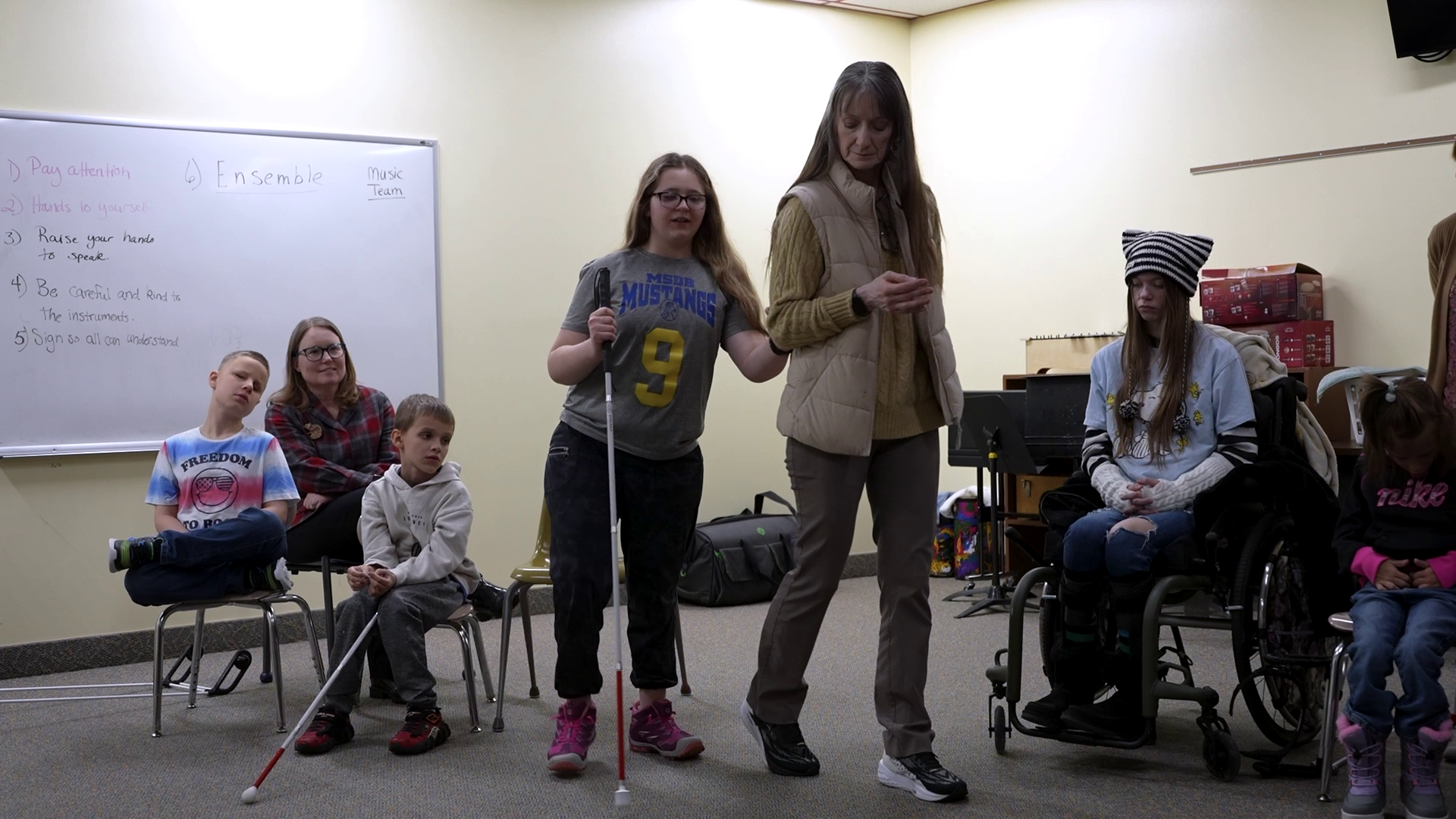 Independence of visually-impaired people highlighted with 'White Cane Day'