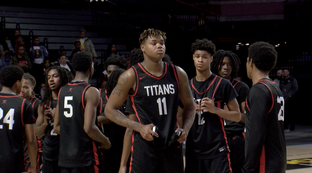 Lake Taylor basketball