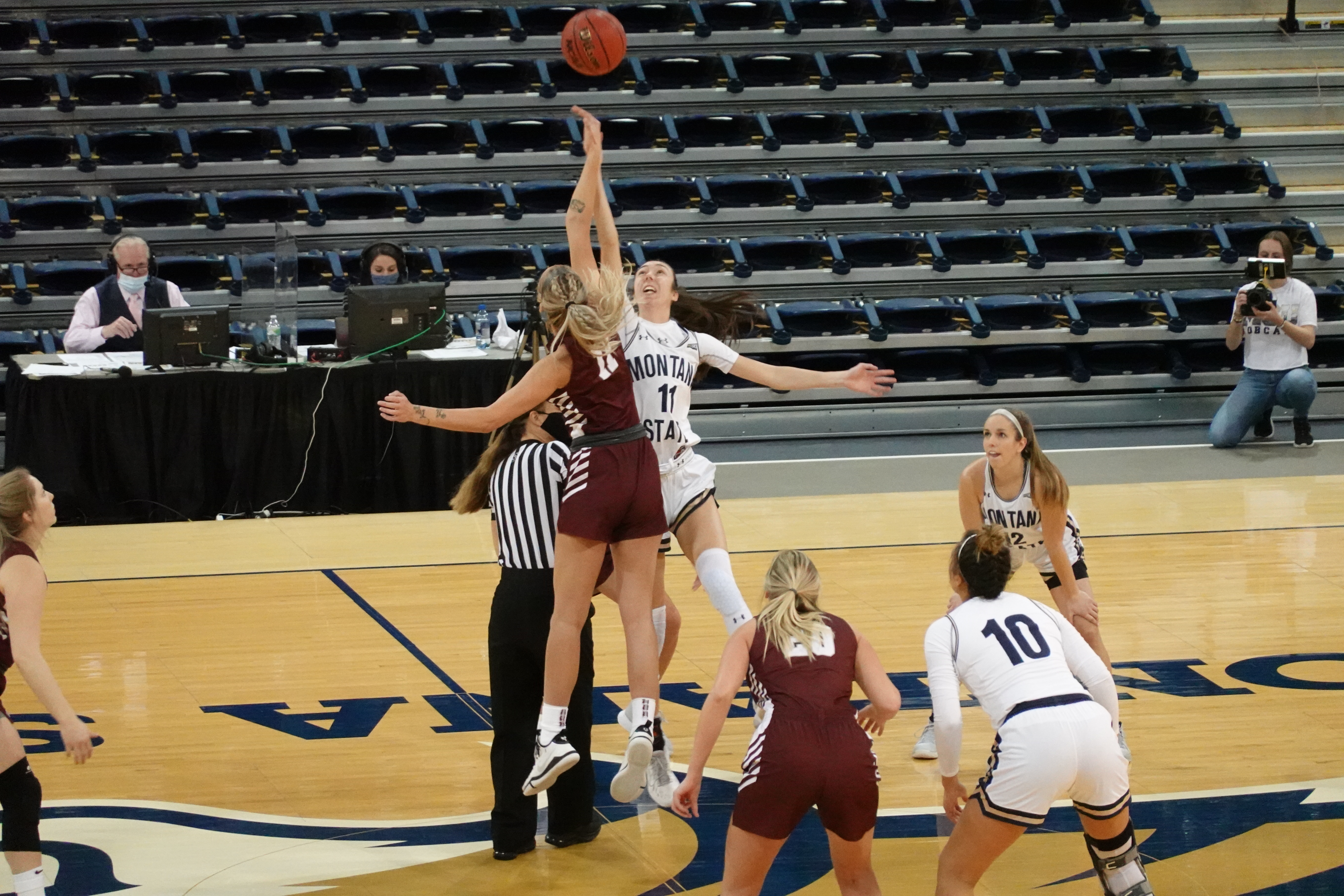 Cat-Griz tips off in Worthington Arena
