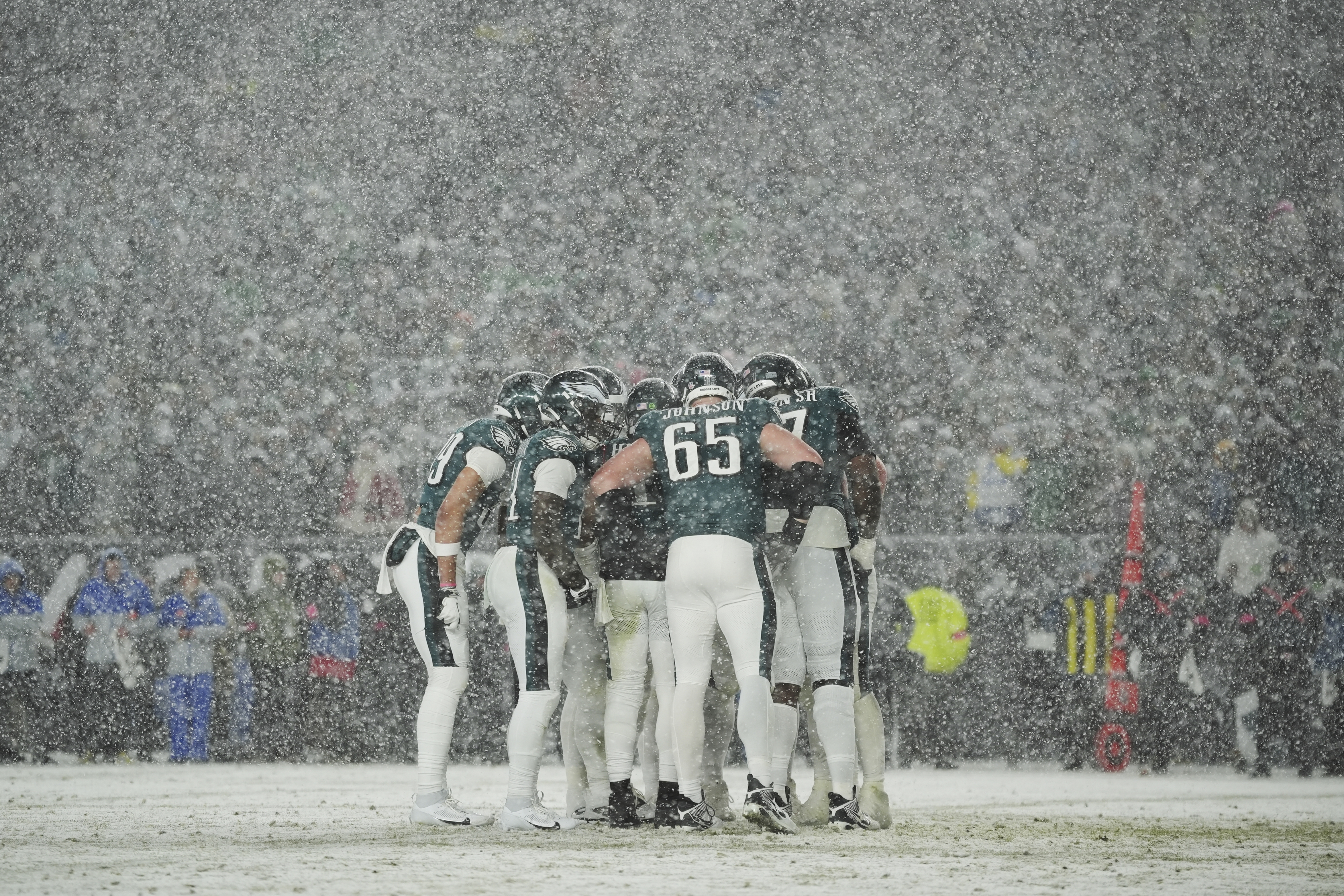 Rams Eagles Football Weather