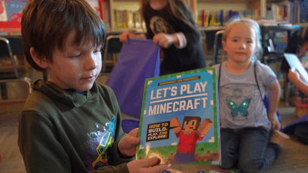 Sunnyside students delighted with new books