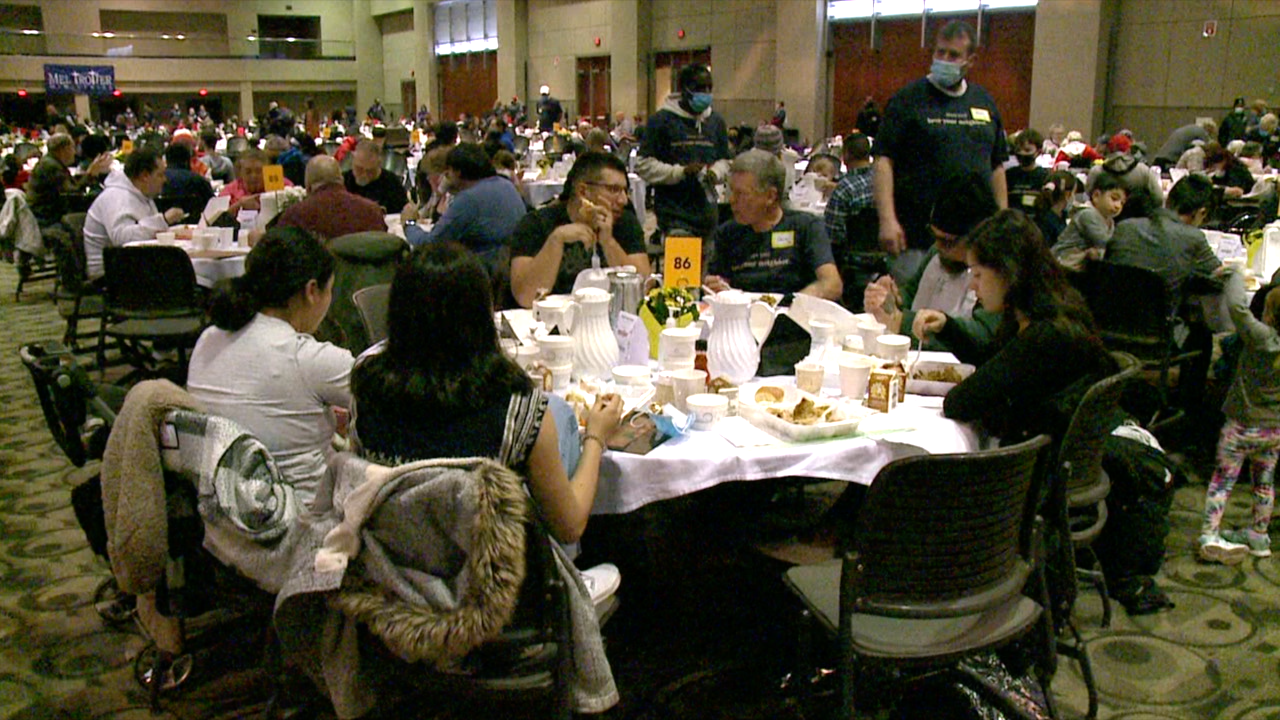 Mel Trotter Thanksgiving dinner.png