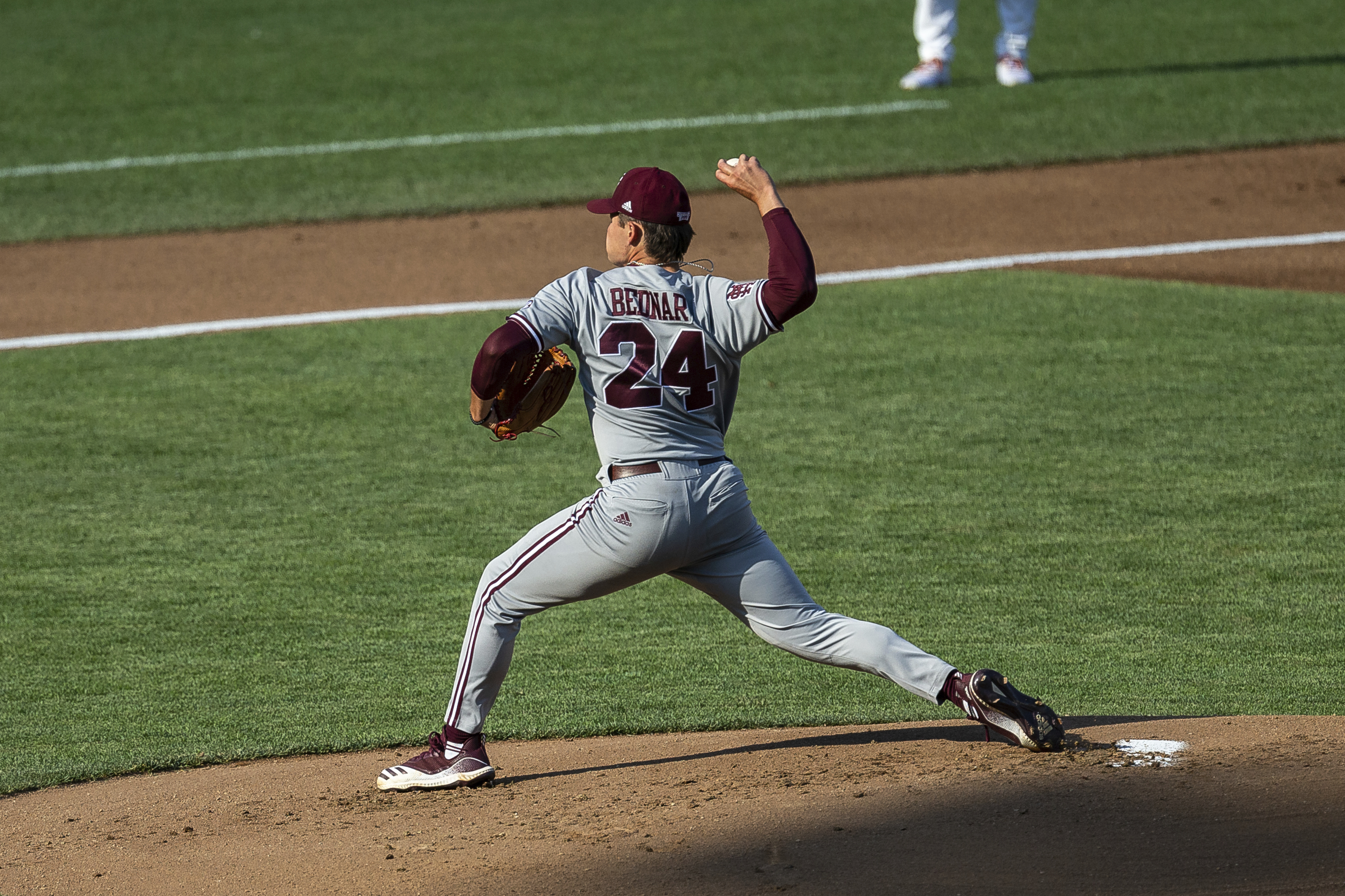 CWS Texas Mississippi St Baseball