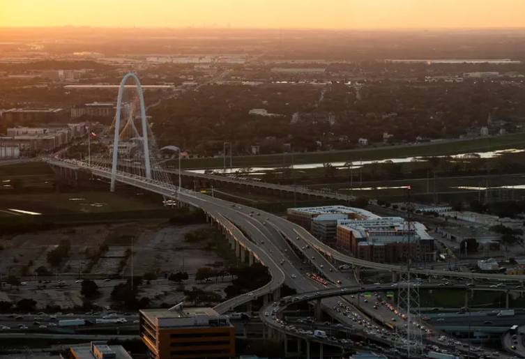 A view from a downtown Dallas office tower. Any clouds that shadow the Texas economy will become evident in data tracking sales tax revenue, according to the office of the state comptroller.