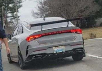 suspect vehicle-.jpg
