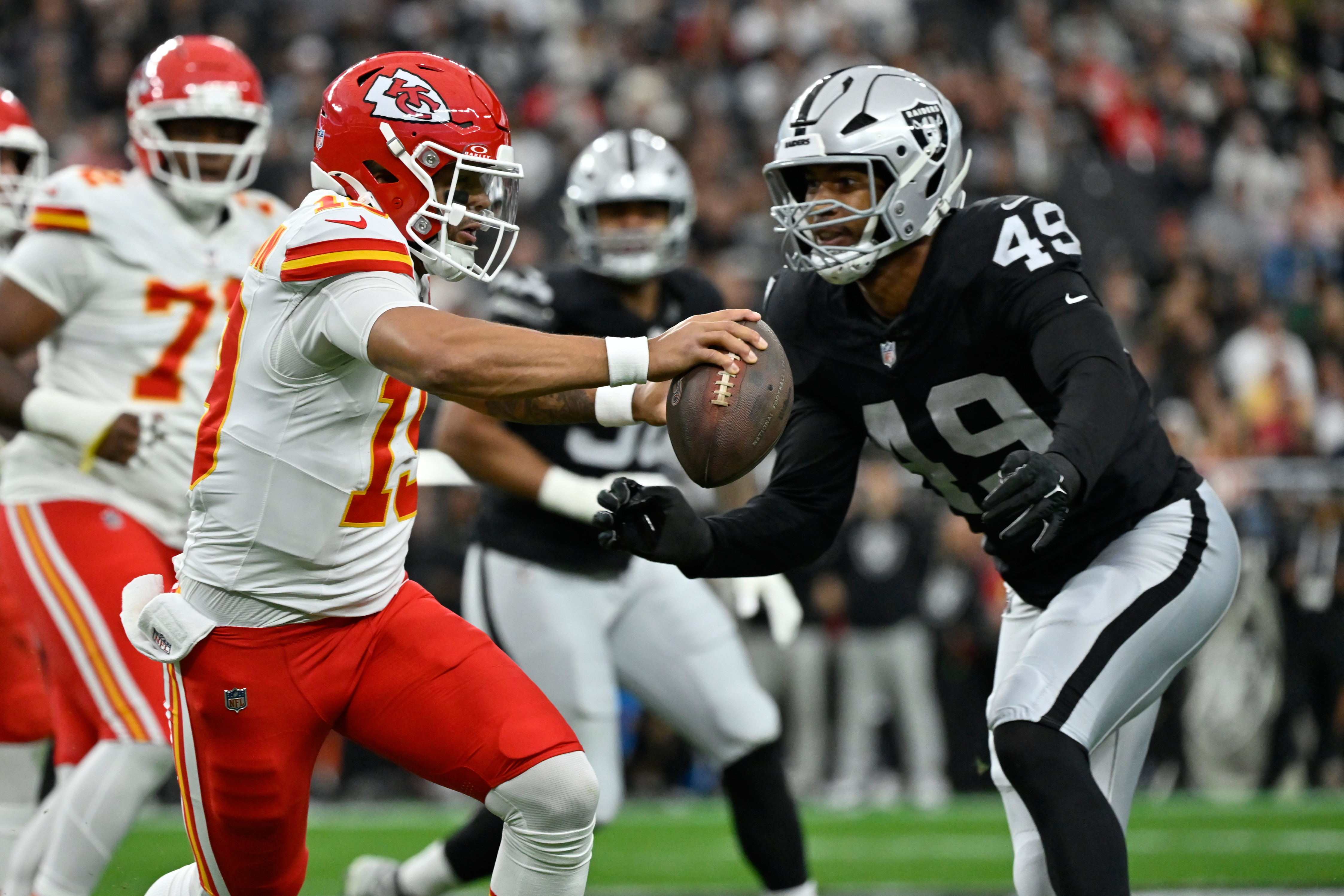 Chiefs Raiders Football