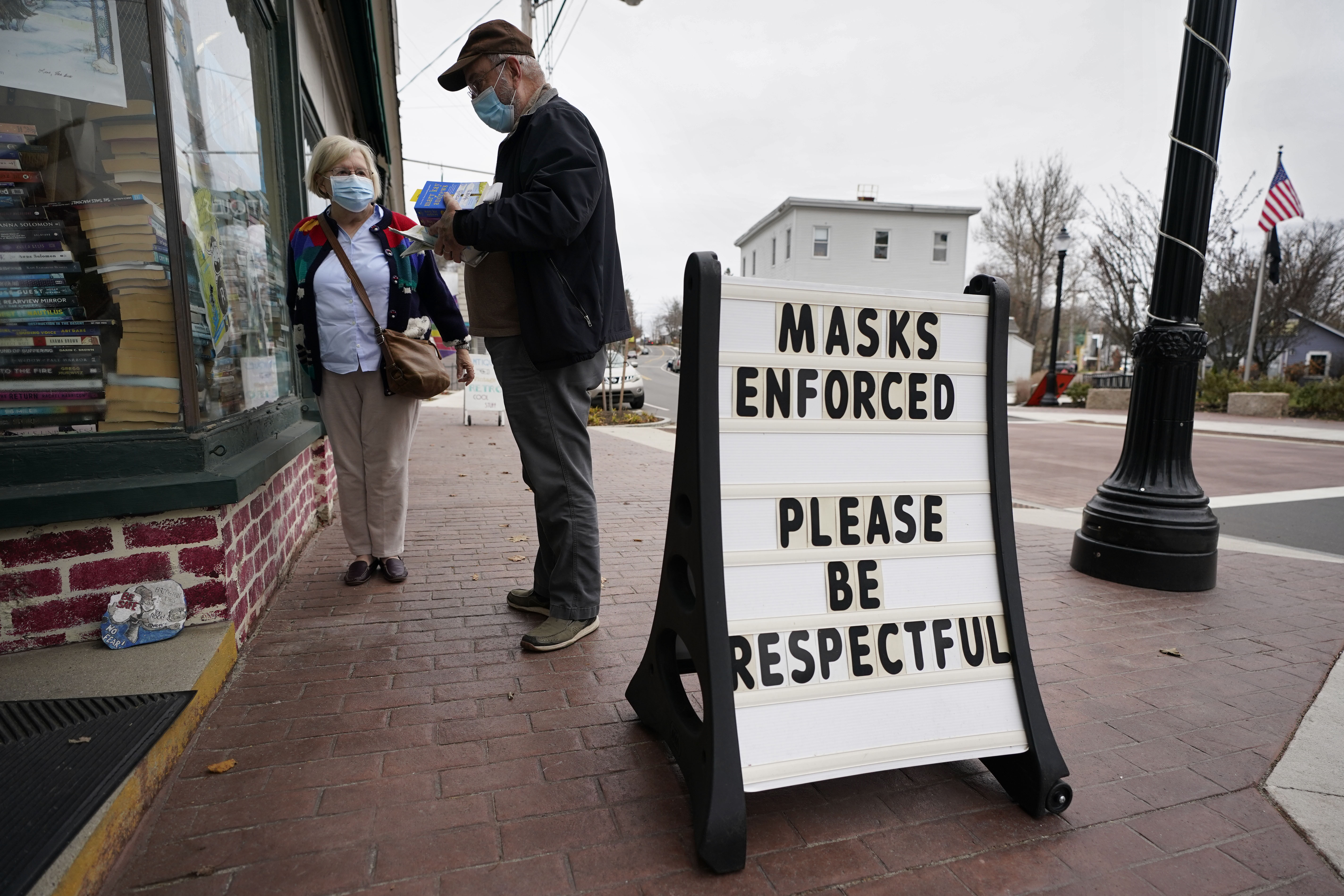 Virus Outbreak US Surge