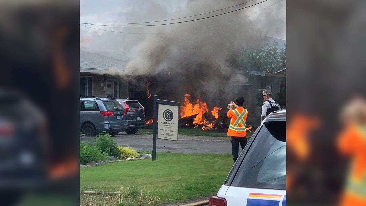 Canadian acrobatic jet crashes in British Columbia