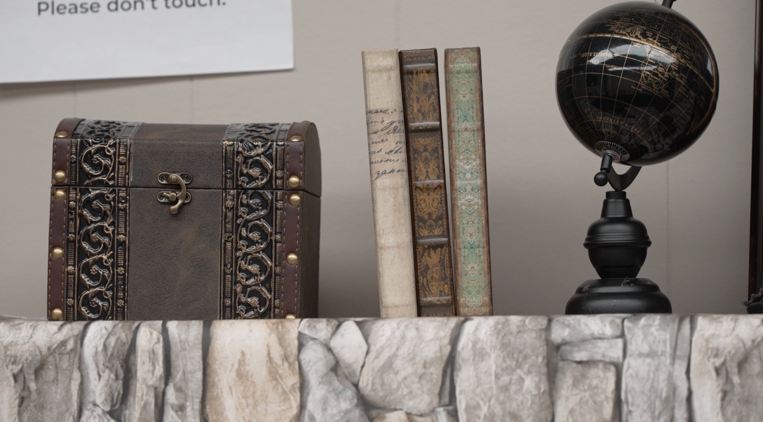 Inheritance Games Escape Room