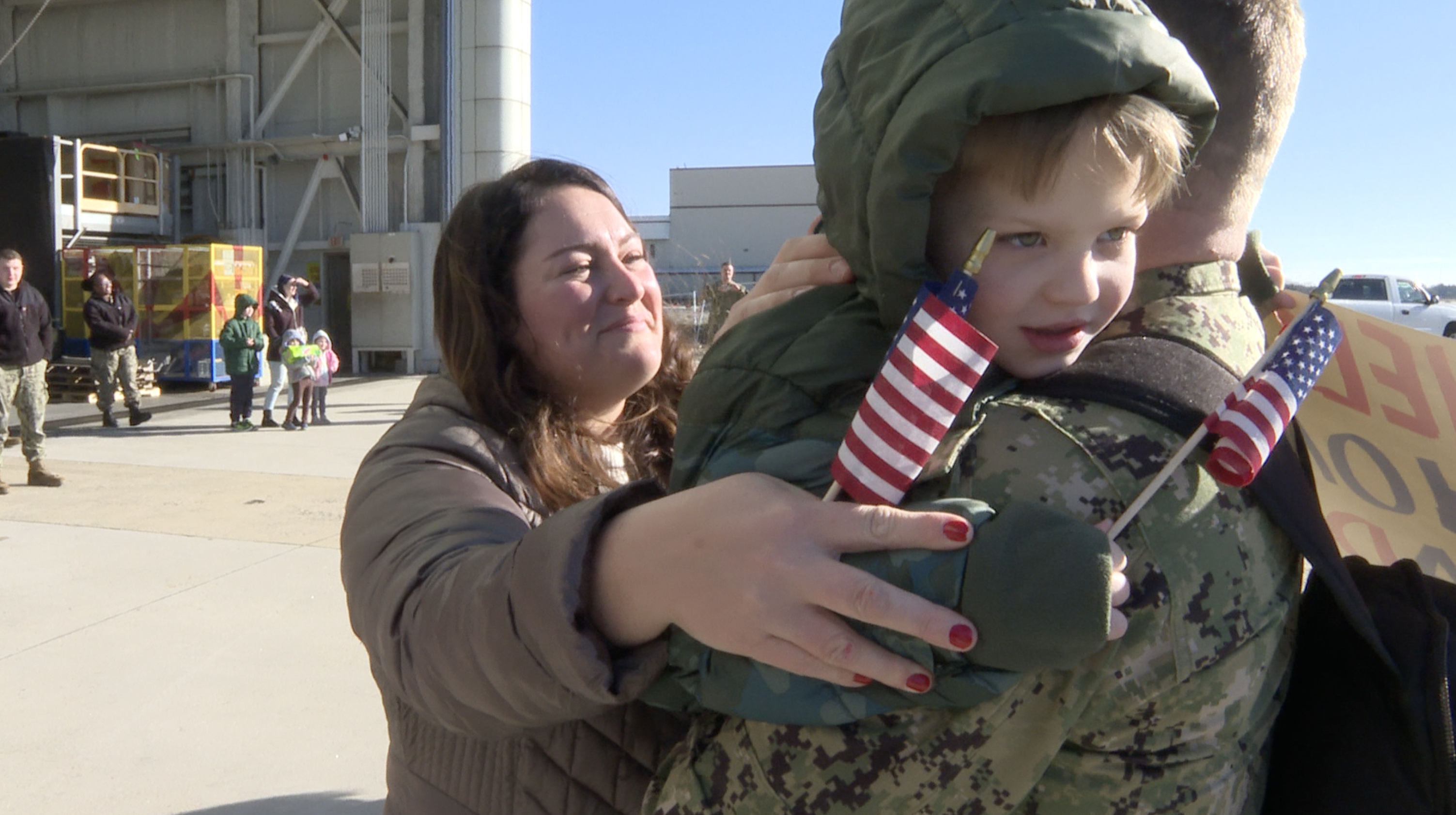 VRC 40 Squadron return at NAS