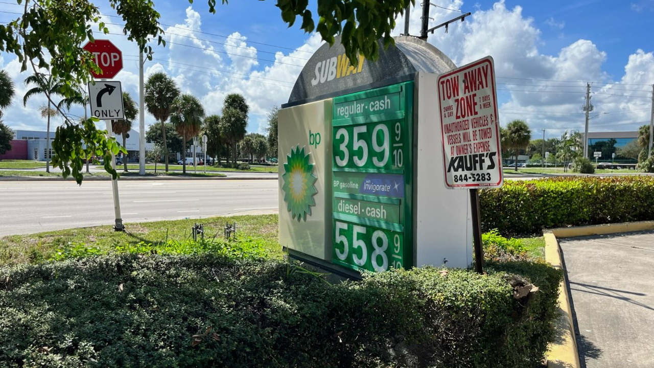 Gas prices at a BP station on Blue Heron Boulevard in Riviera Beach on Oct. 10, 2022.jpg