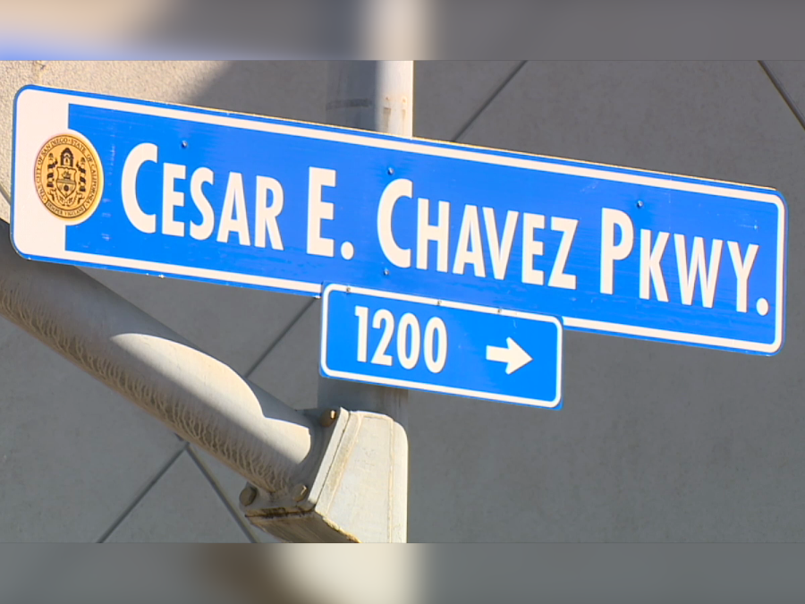 cesar_chavez_parkway_sign.png