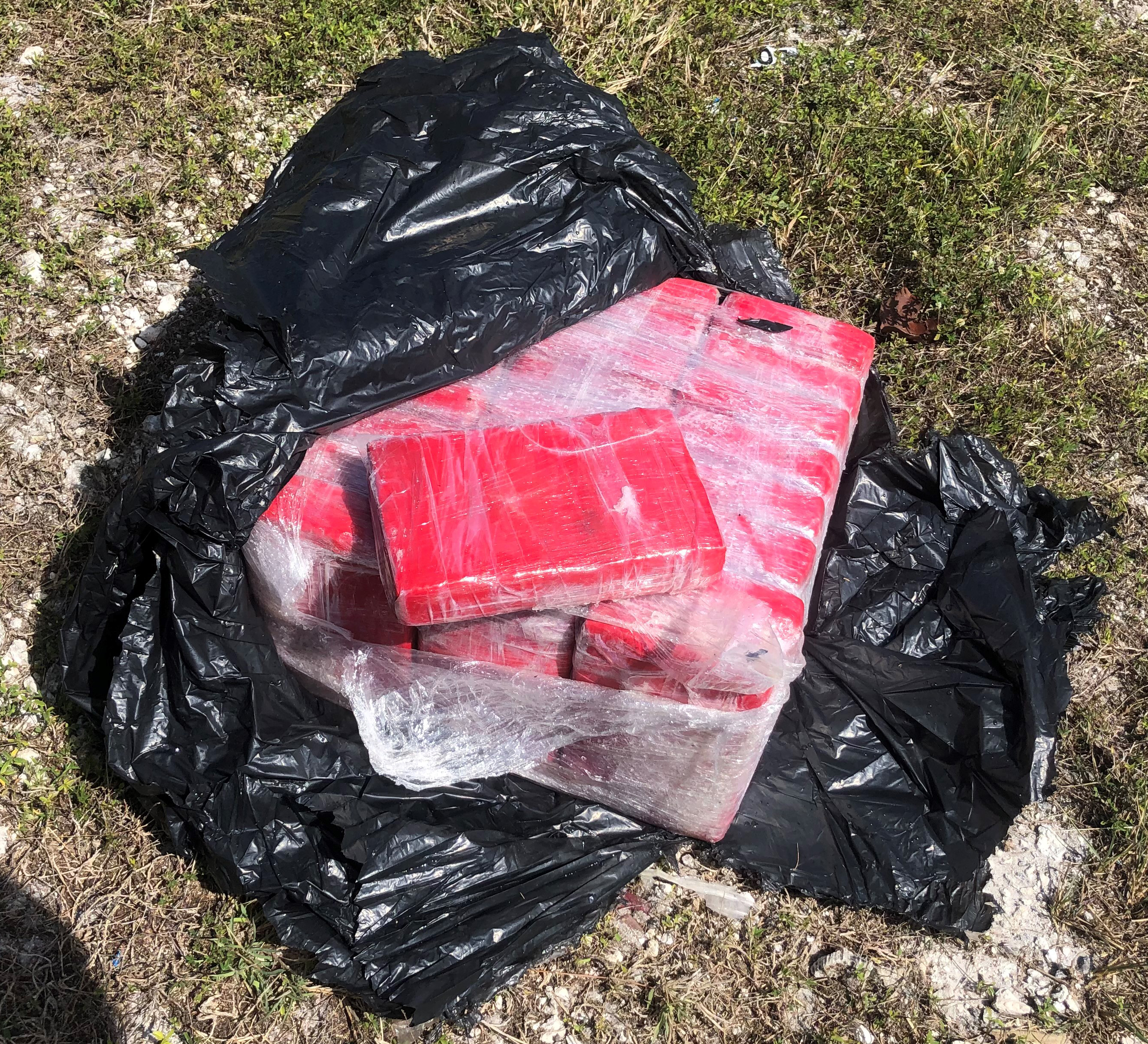 25 bricks of cocaine found in floating bale off Florida Keys