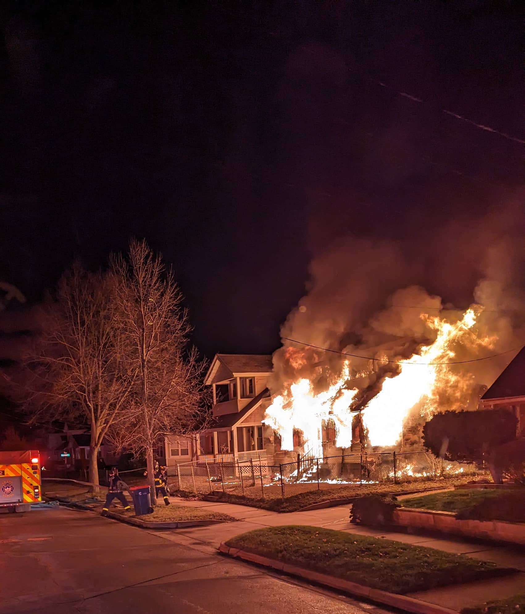 Adams Street fire in Grand Rapids