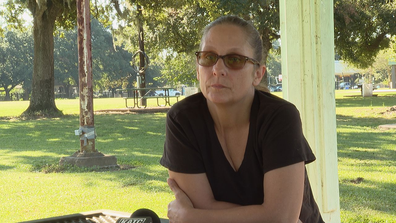 Cecil Wayne Gray's sister