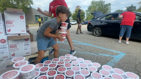 Feeding America volunteers