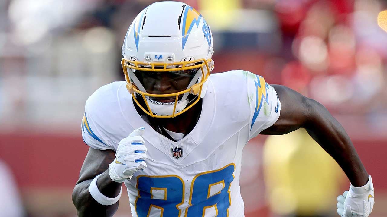 Los Angeles Chargers wide receiver Jalen Reagor (88) runs during an NFL football game against the San Francisco 49ers, Aug. 23, 2025, in Santa Clara, Calif. (AP Photo/Scot Tucker, File)