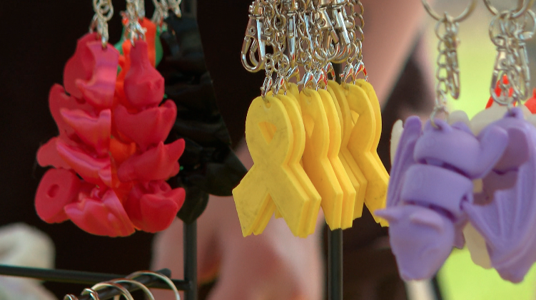 'KIDS CRUSH CANCER' 