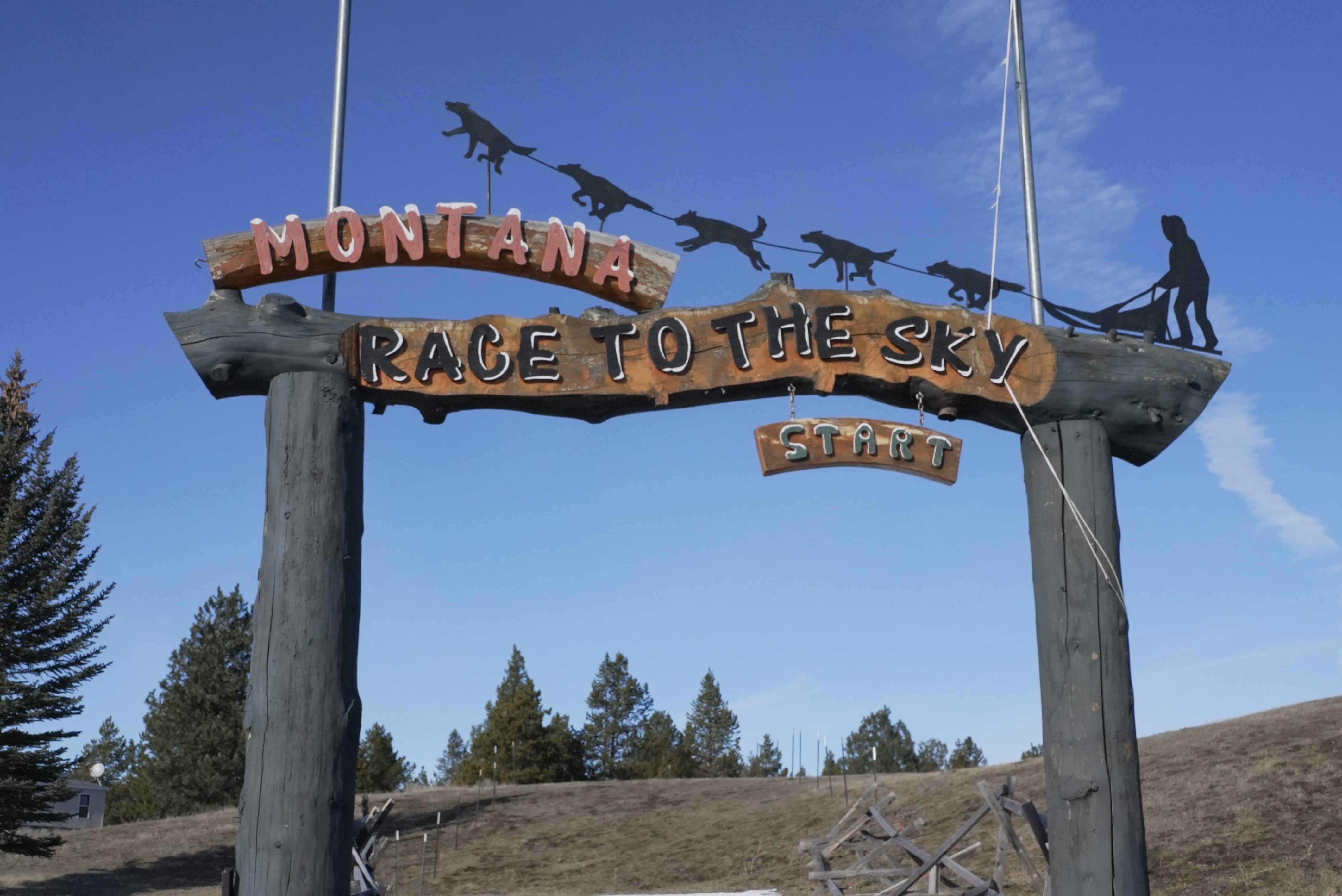 Race to the Sky start