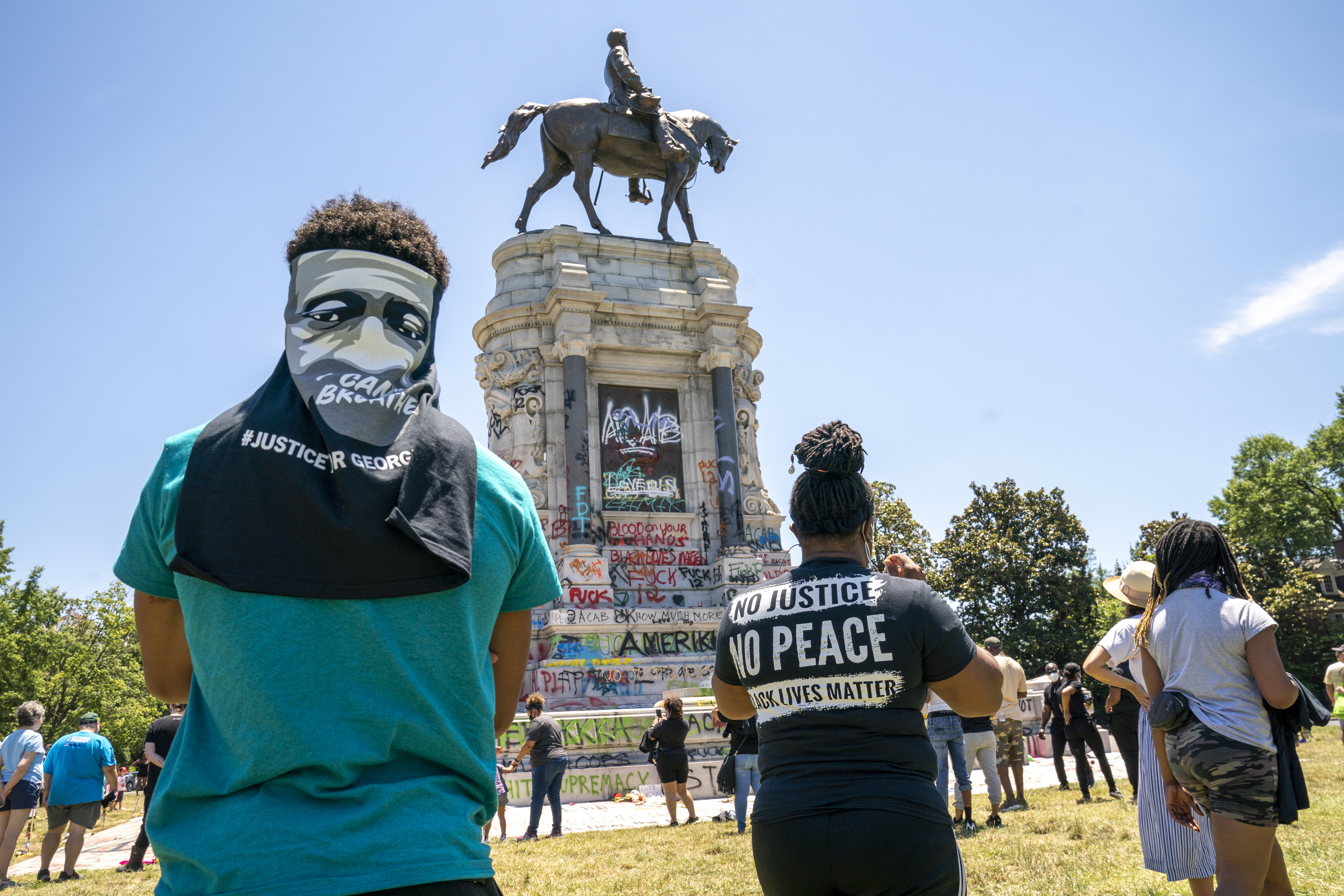 America Protests Confederate Monuments