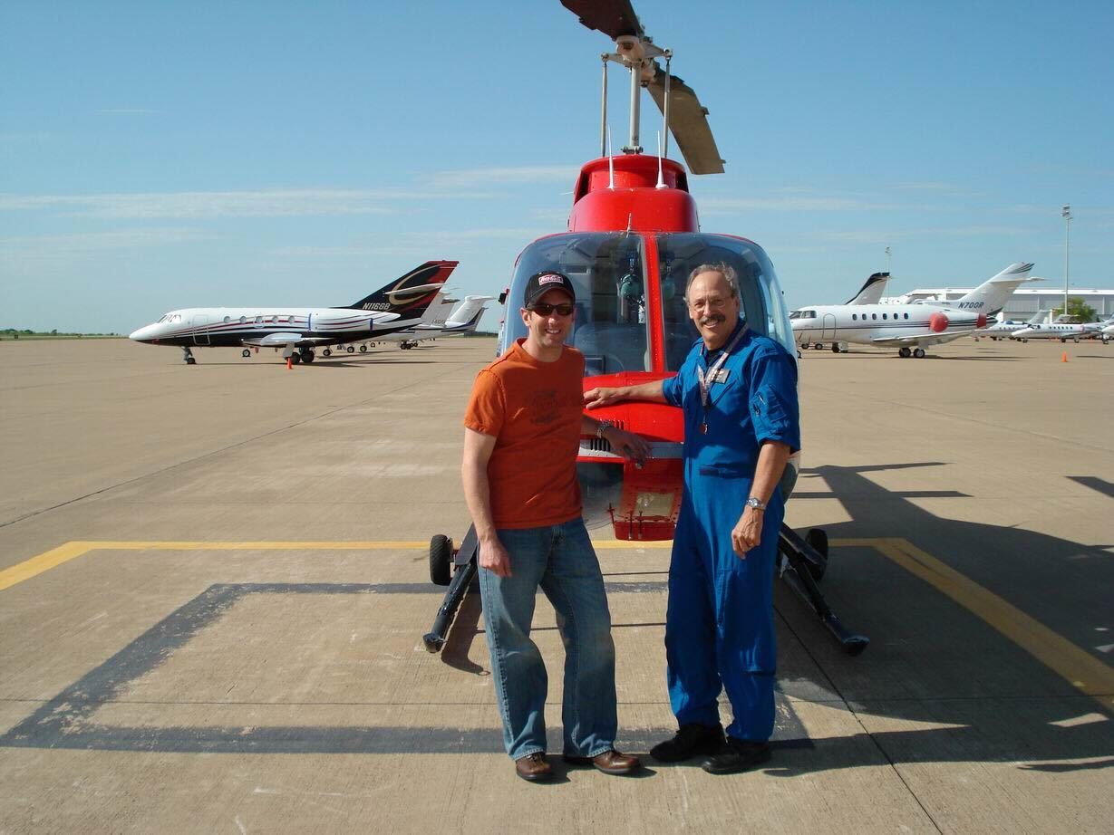 Greg Biffle and Gary O 206BIII April 2007.jpg