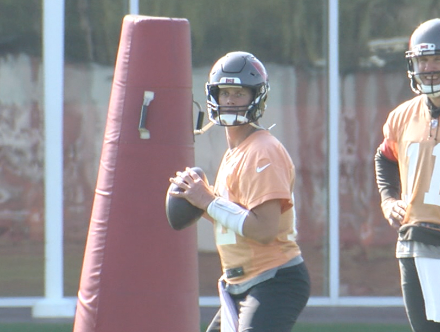 Tom Brady Practice (Dec 9).png