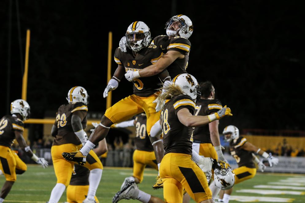 Wyo BSU FB 16.JPG