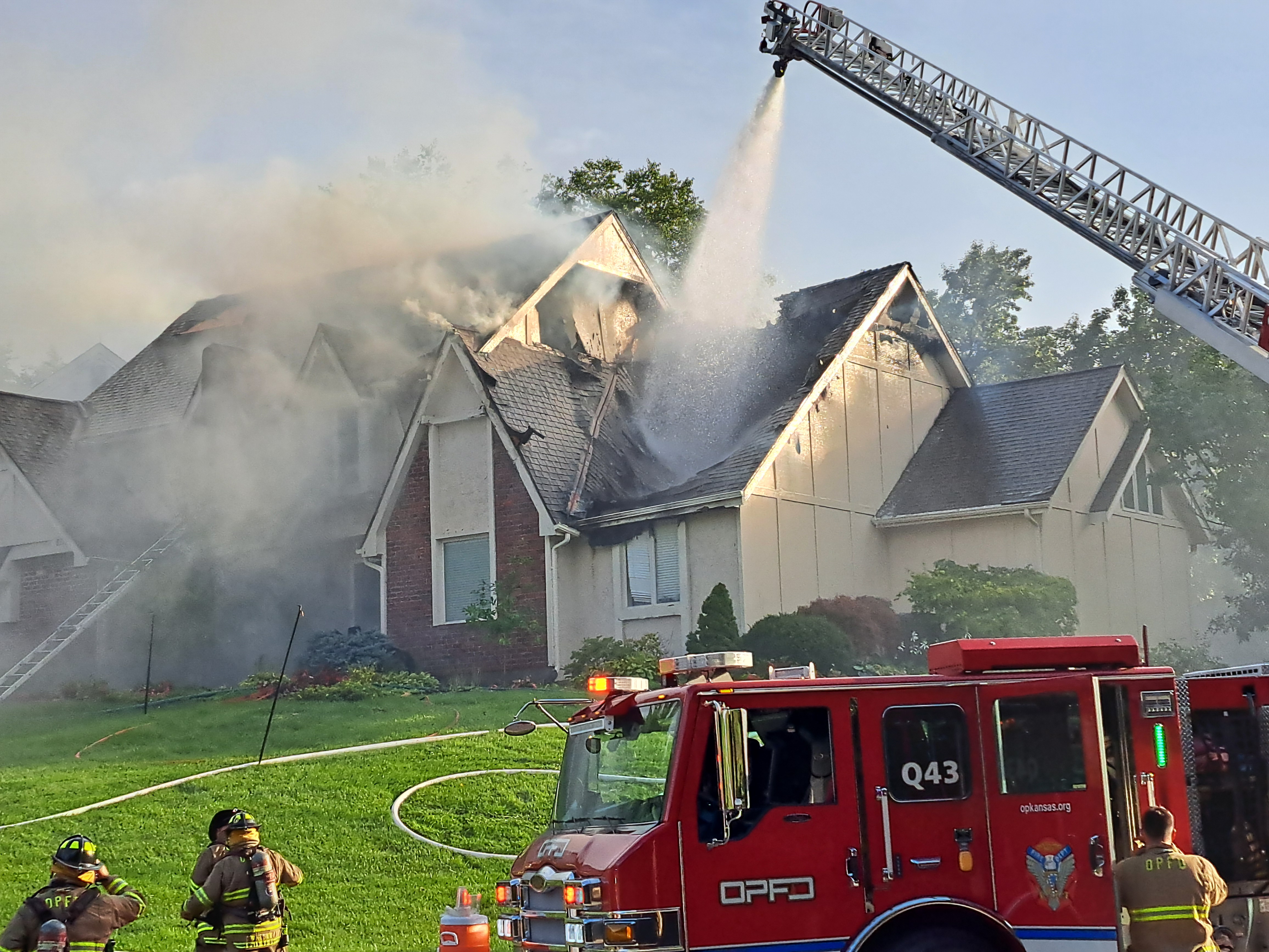 Leawood Aug 19 2025 fire 3.jpg