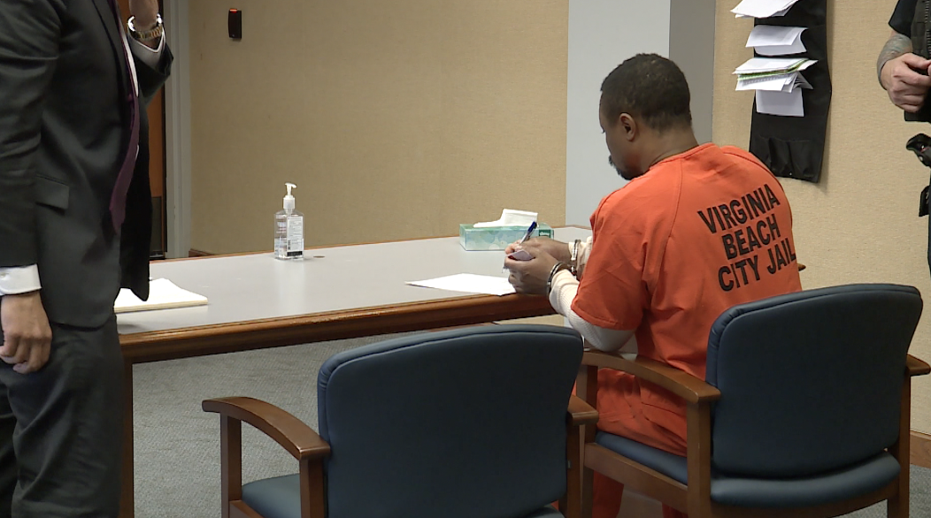 Charges sent to grand jury for Virginia Beach man accused of stabbing ex-wife, abducting children