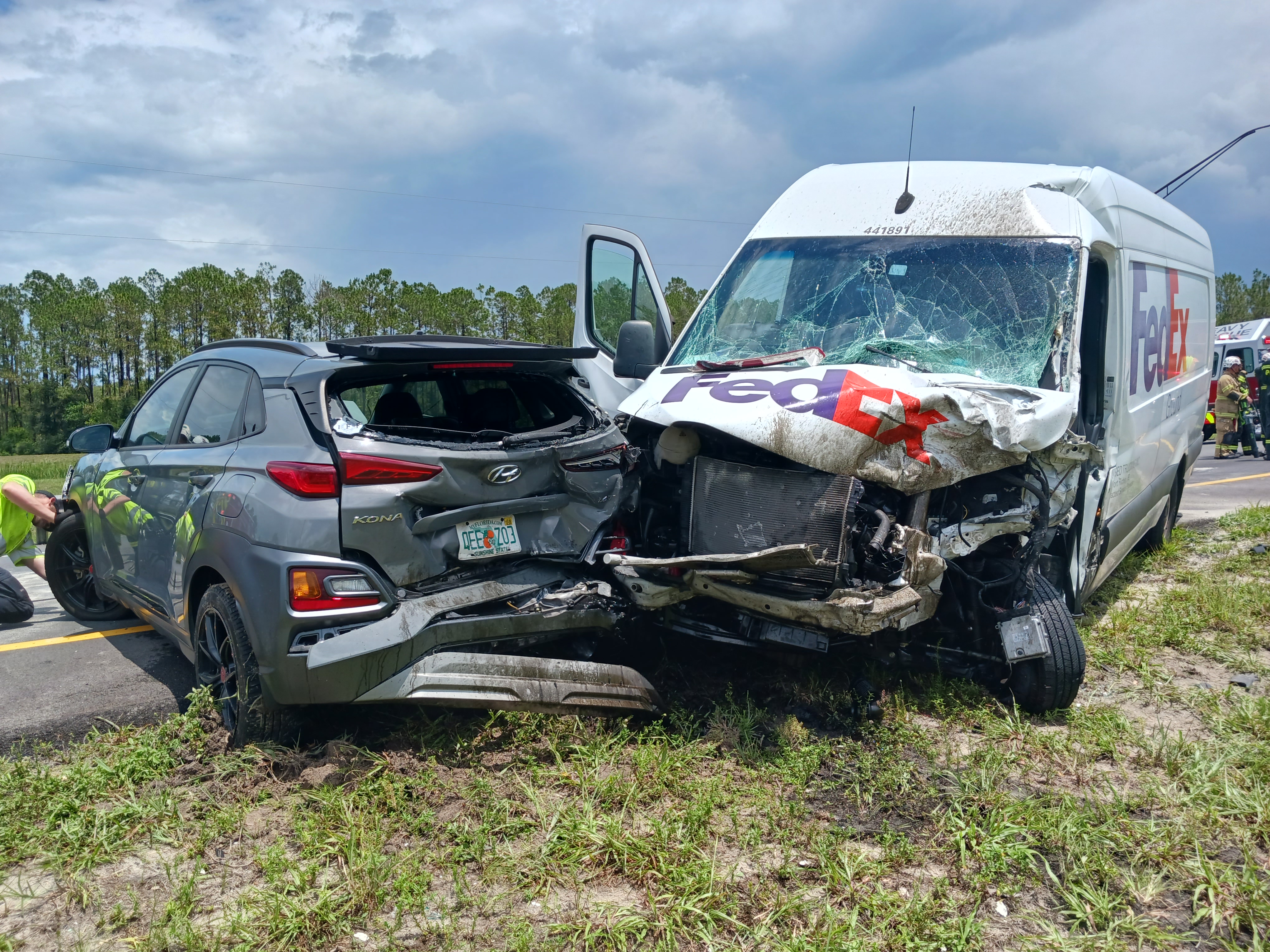 FedEx truck crash
