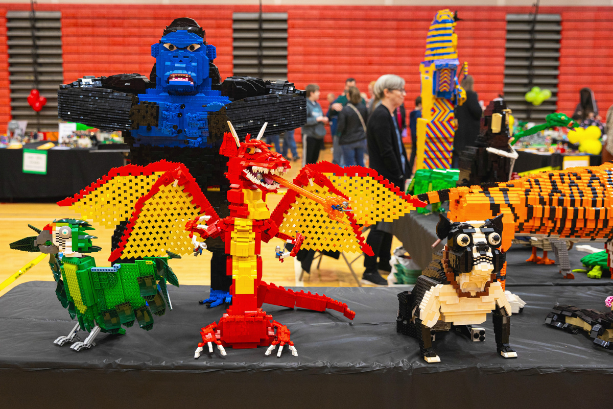 46641908-LegoMania24-111 - LEGO Creations