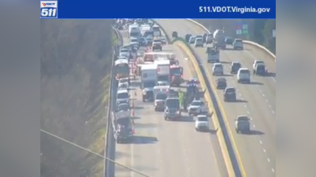 Multi-vehicle crash shuts down all lanes of I-95 North