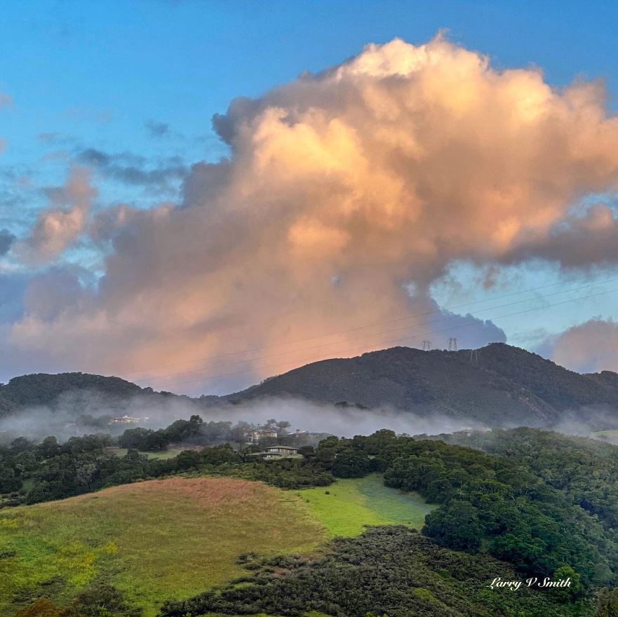 Lingering clouds over the hills 