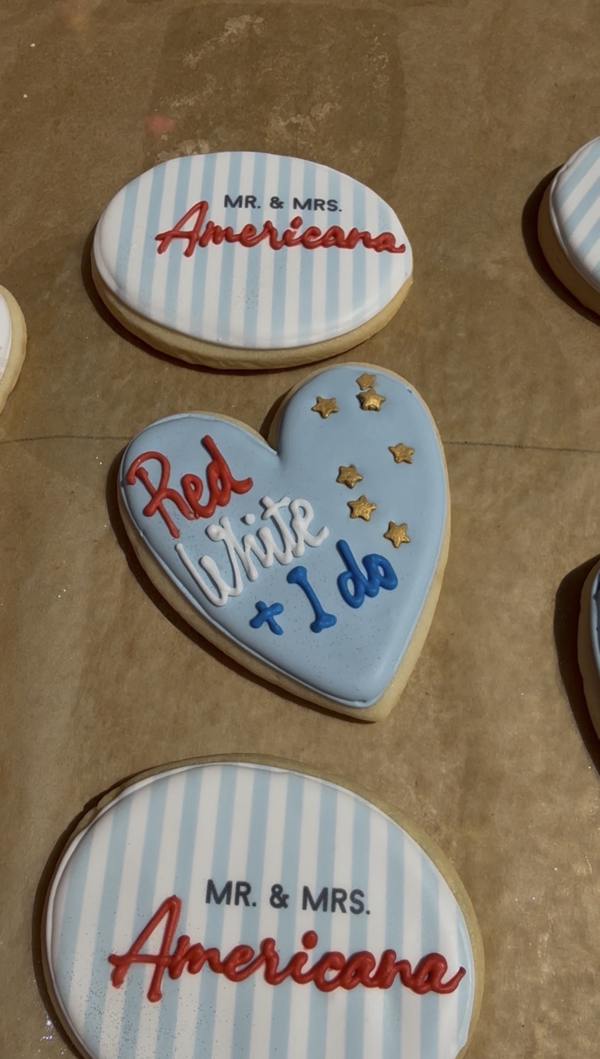 Taylor and Travis wedding cookies