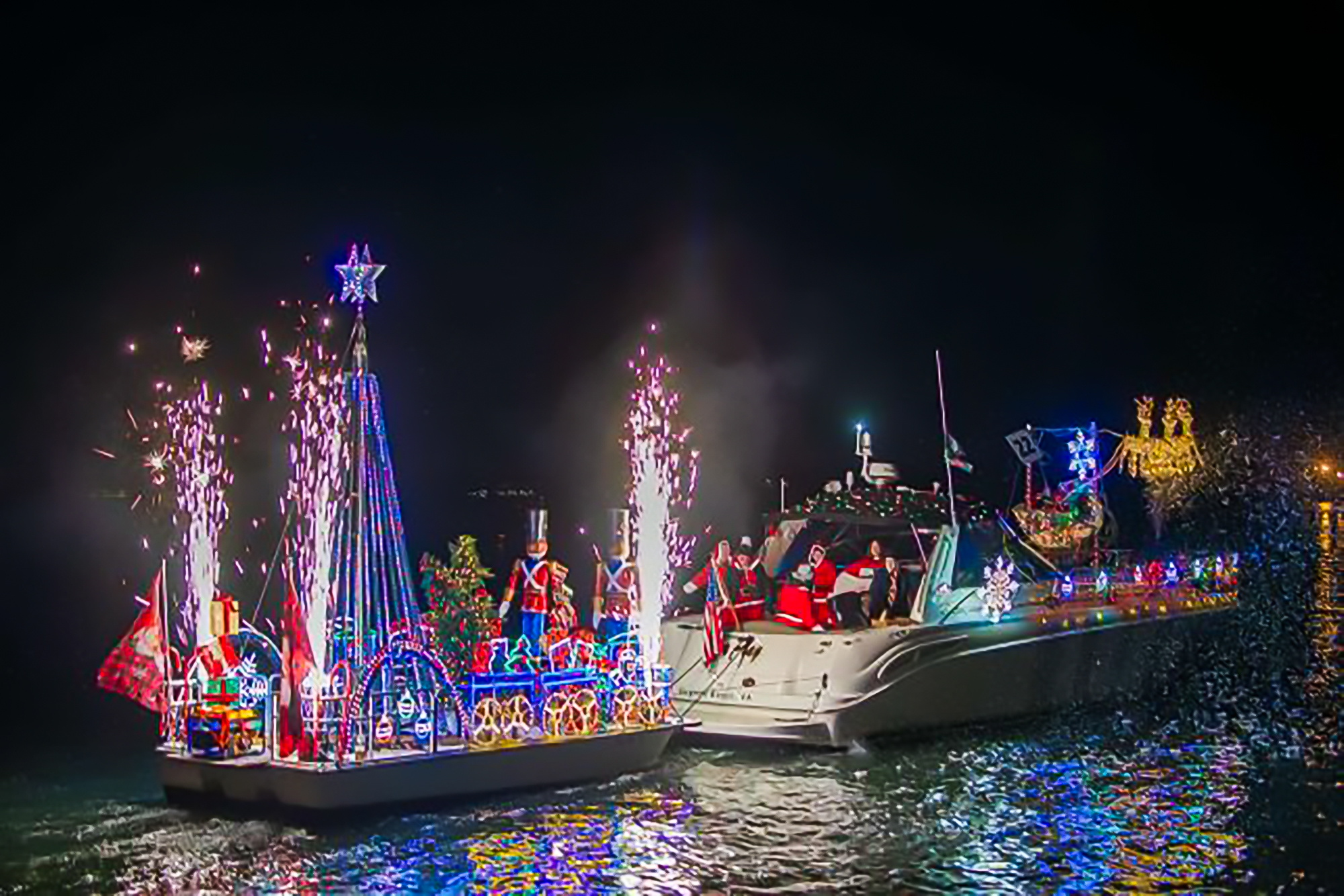 Holiday Lights Boat Parade Virginia Beach