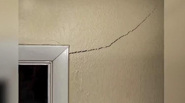 Crack in Home Foundation .jpg