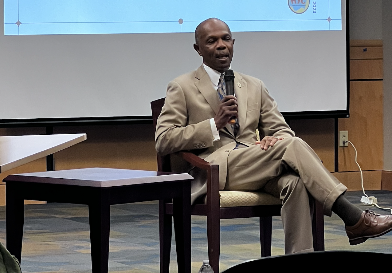 Mayor Donnie Tuck