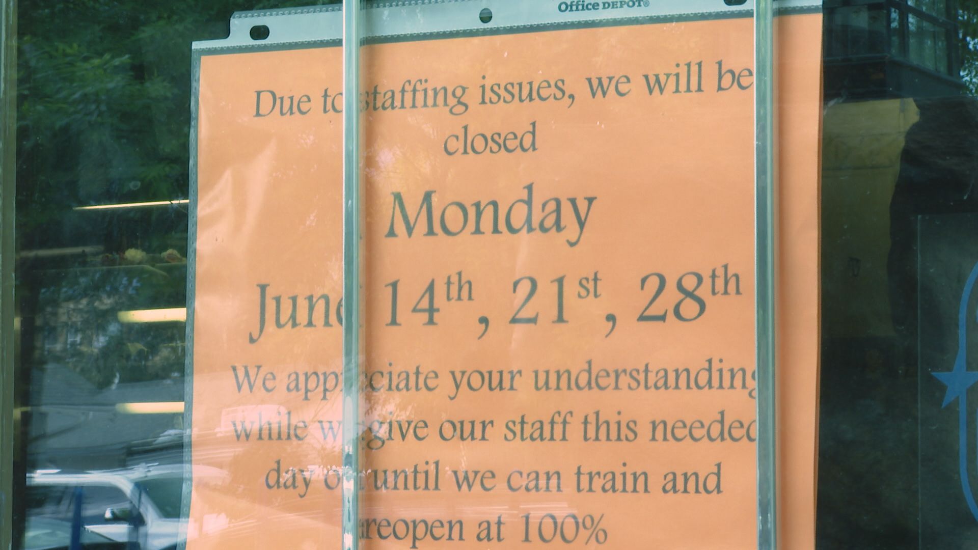Staffing shortage leading restaurants to temporarily close, cut back hours